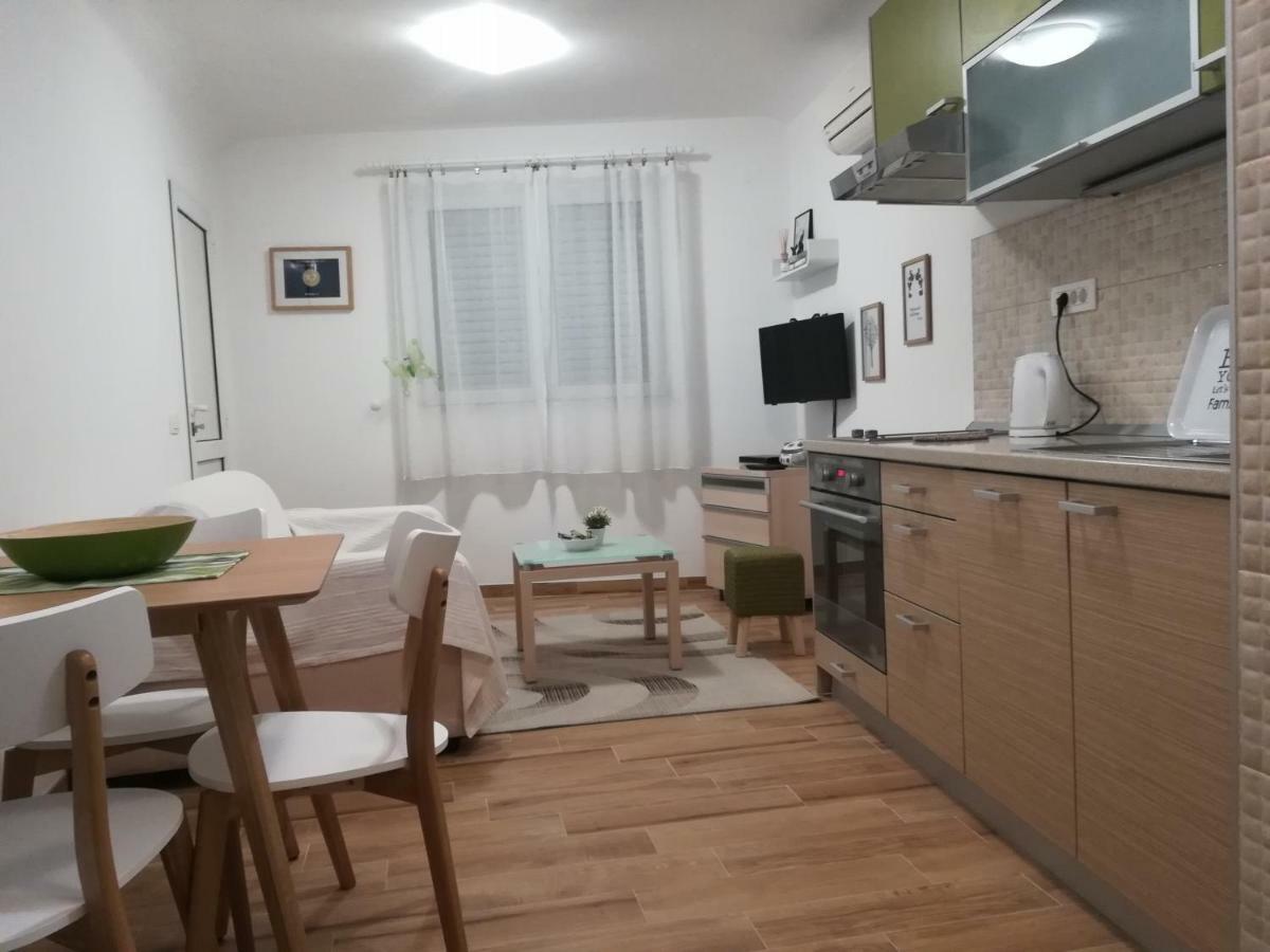 Iris Apartment Mlini Buitenkant foto